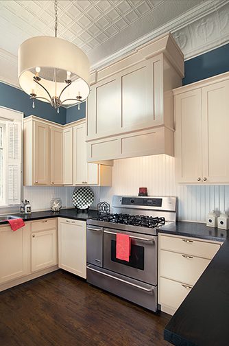 Wellborn-Eclectic-FKN_MPL_SND_Kitchen_72M